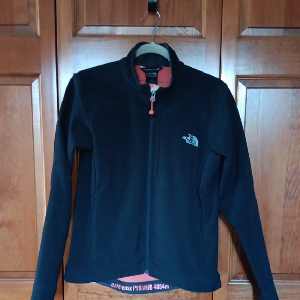 The North Face Women's Black and Red Ski Jacket
